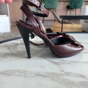 Hugo Boss sandals Burgundy Leather Bow Heels – Size 7